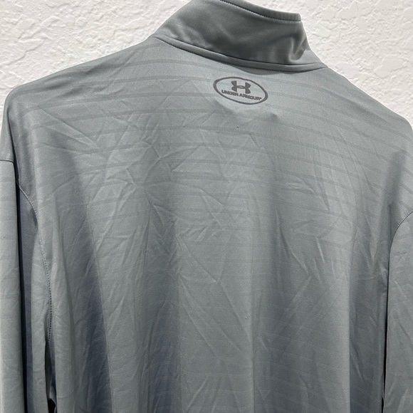 💰PRICE ⬇️ 
UNDER ARMOUR • Grey Loose Heatgear Shirt • size XL - Picture 4 of 7